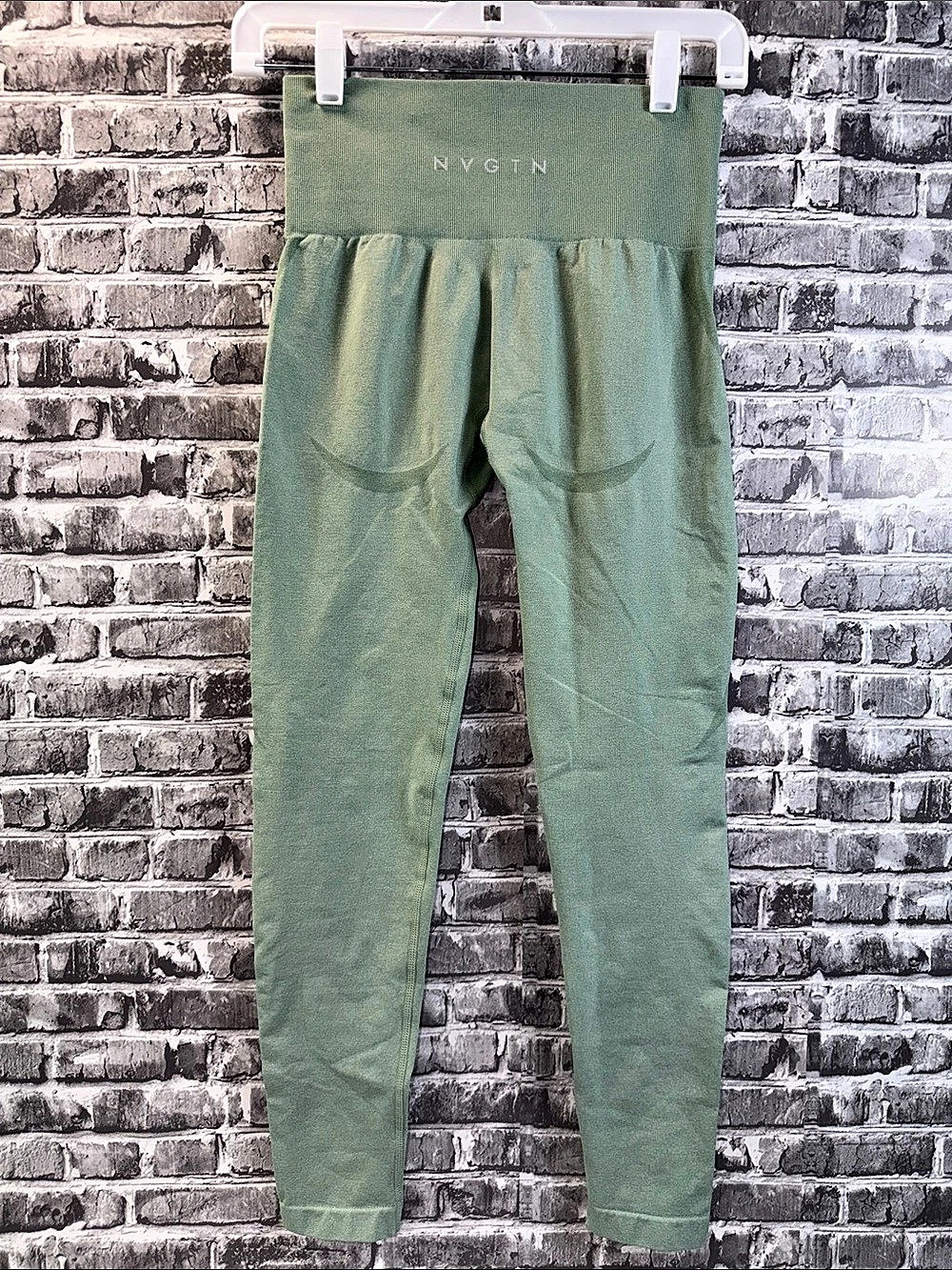 NVGTN Contour Seamless Leggings Sage Green Small